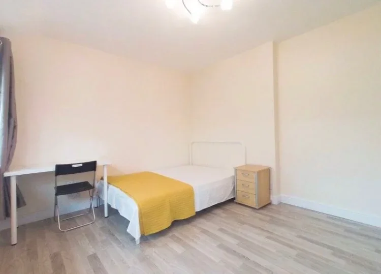 Flat East Street in Greater London