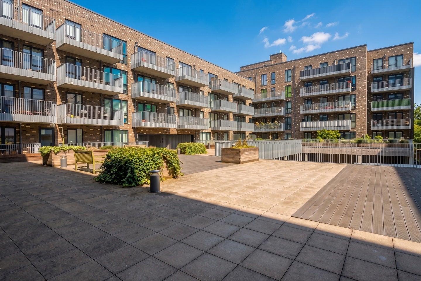 Flat Windsor Road in Slough