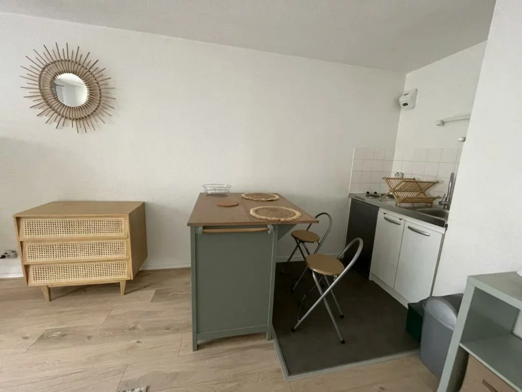 Room Rue Jean de Merville in Lorient