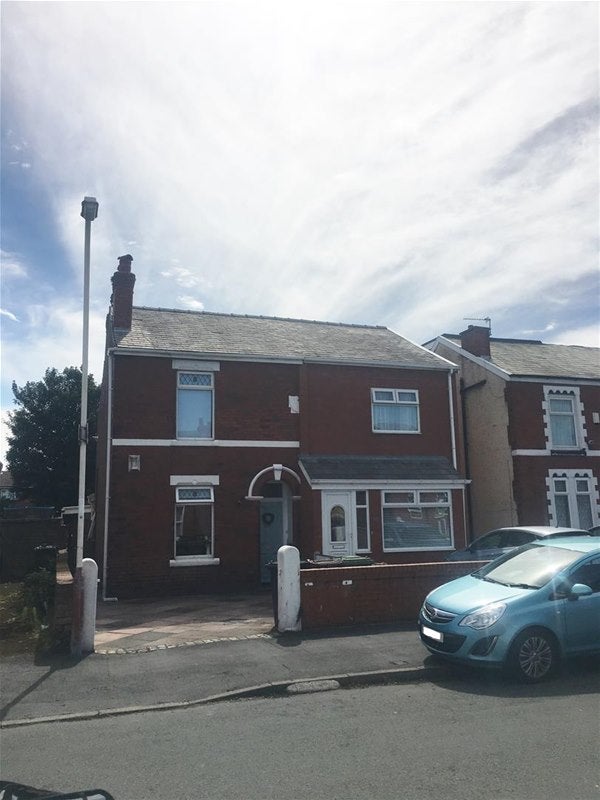 House Milton Street in Southport