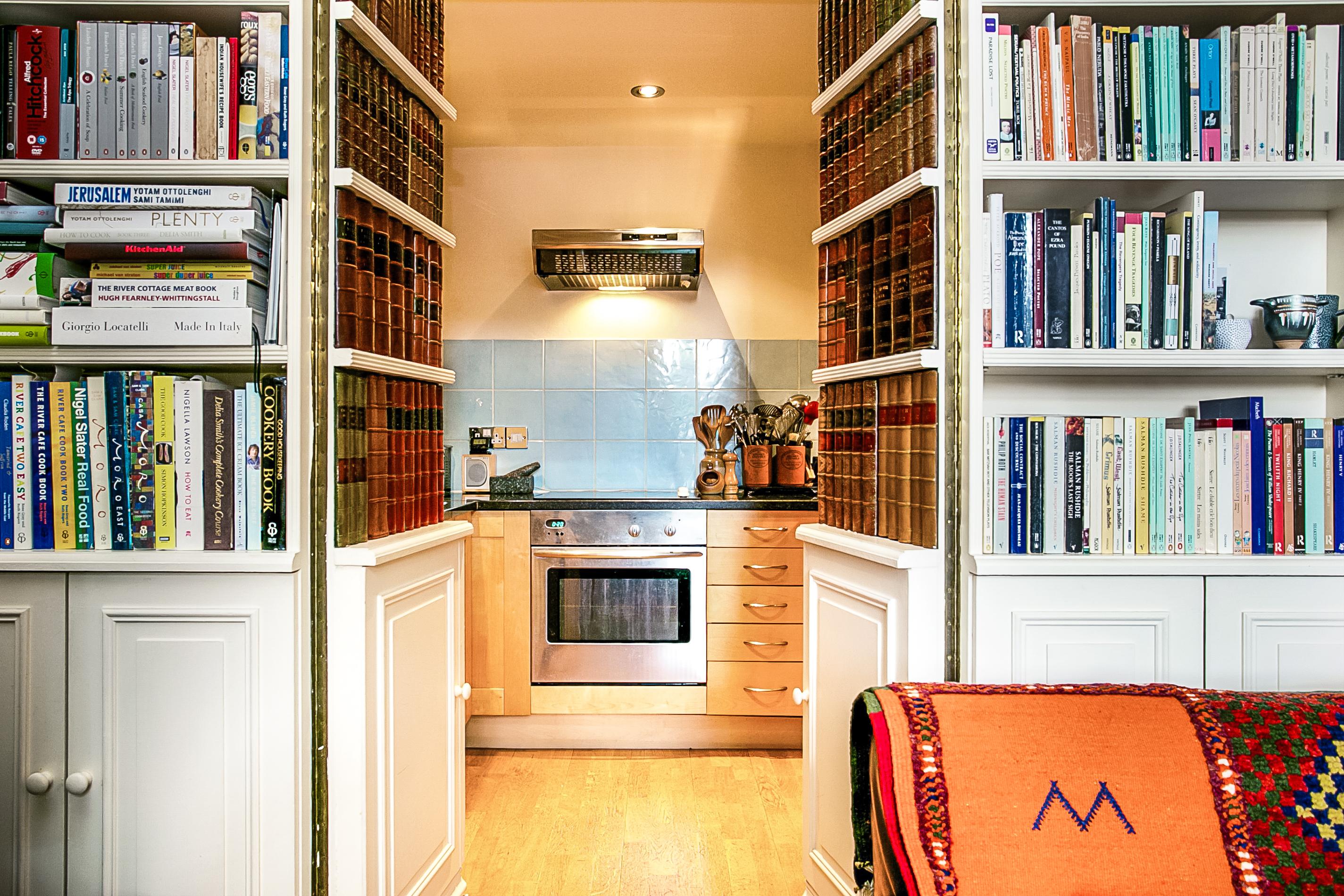 Flat Bessborough Place in City of Westminster