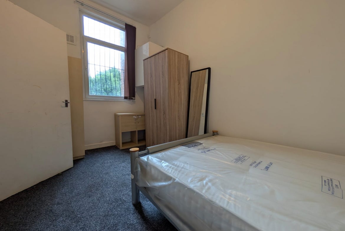 Flat Richmond Grove in Manchester