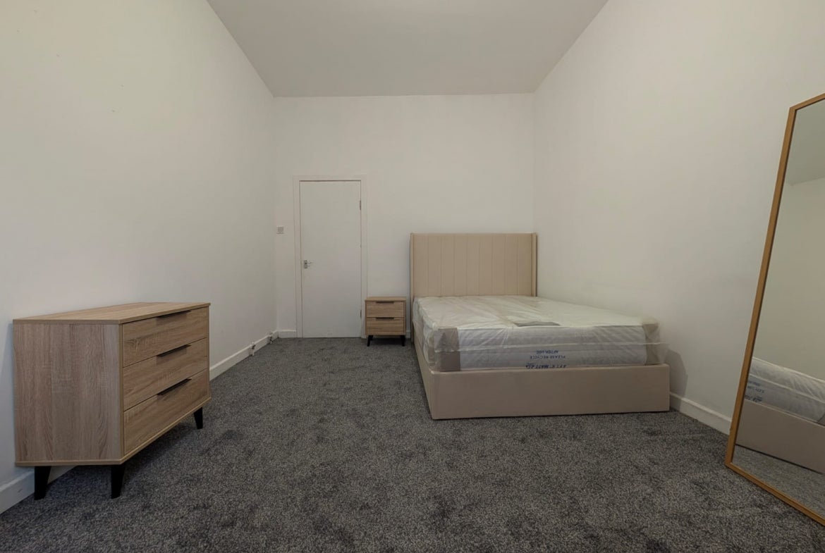 Flat Richmond Grove in Manchester