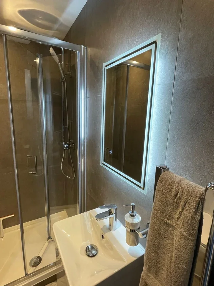 Room Brill Place in Greater London