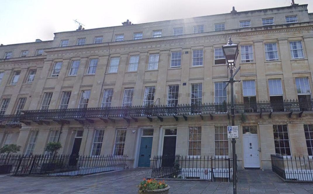 Flat Worcester Terrace in Bristol