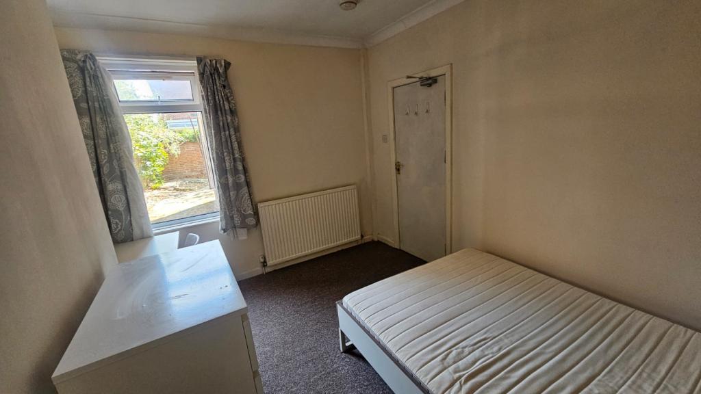 Room Coventry Road in Southampton