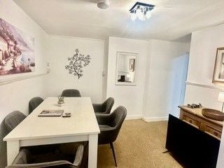 Room Morello Place in Cambridge
