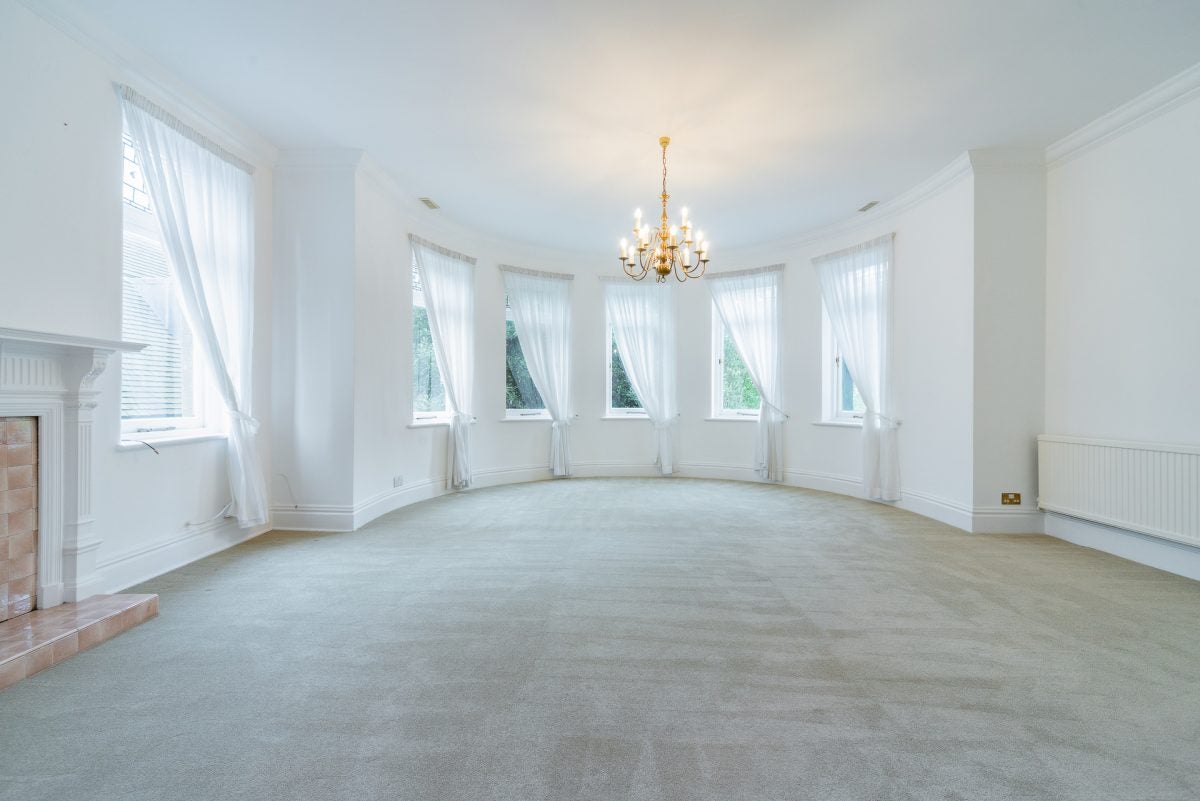 Flat Heath Drive in Greater London