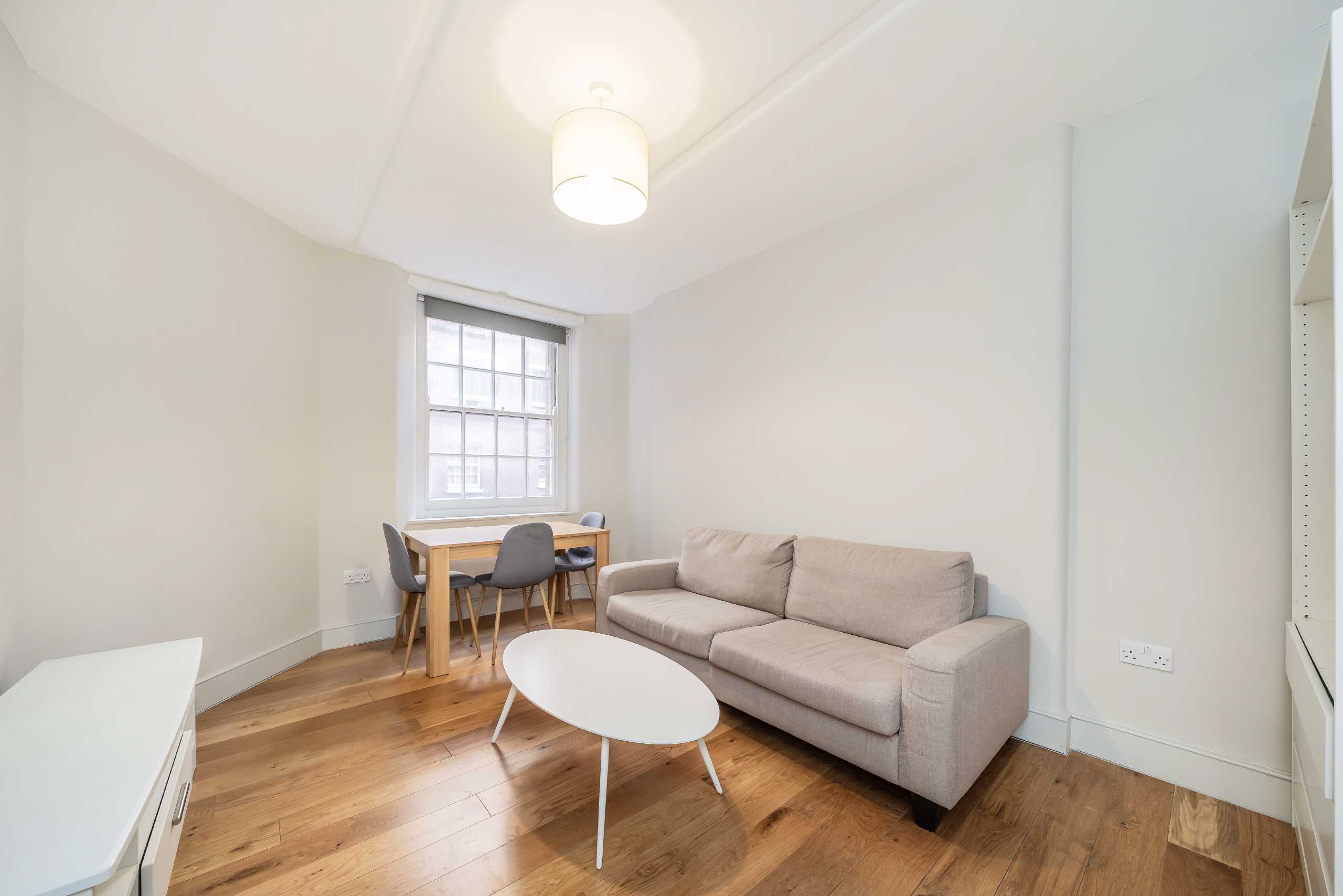 Flat Hastings Street in Greater London