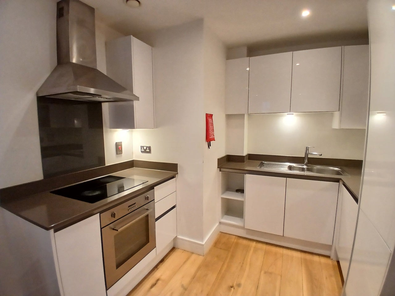 Flat Caxton Street North in Greater London