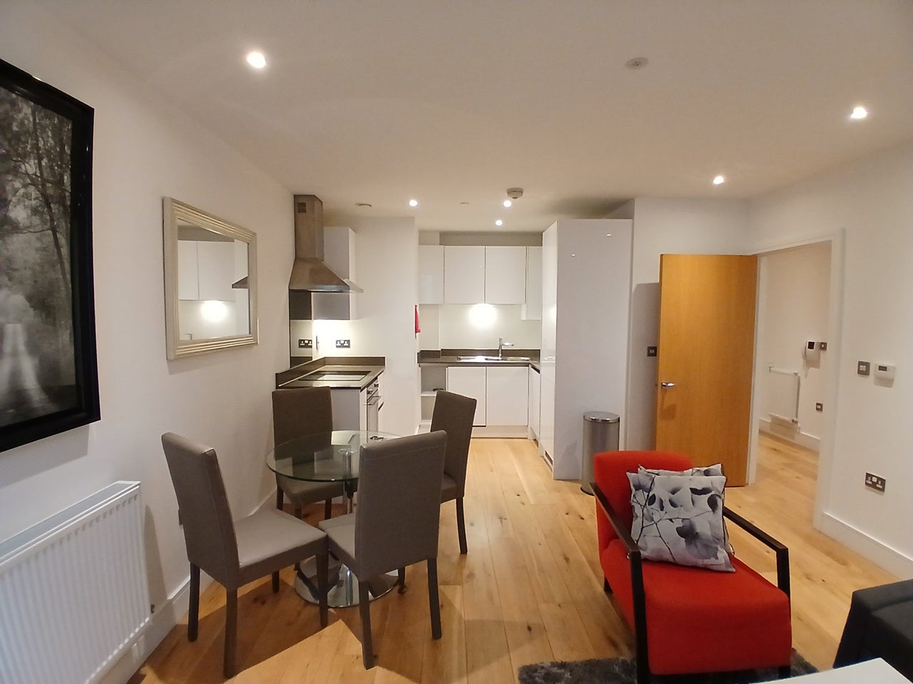 Flat Caxton Street North in Greater London