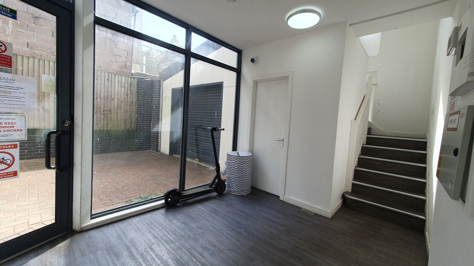 Room Castle Lane in Cardiff