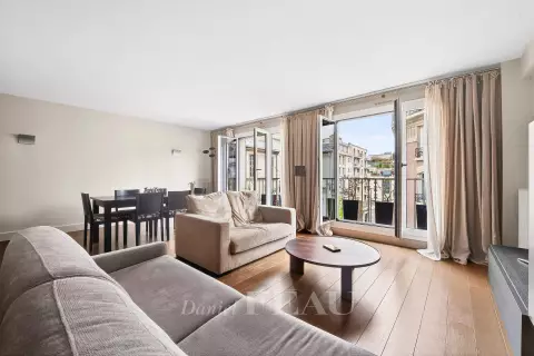 Appartement Rue Donizetti à Paris