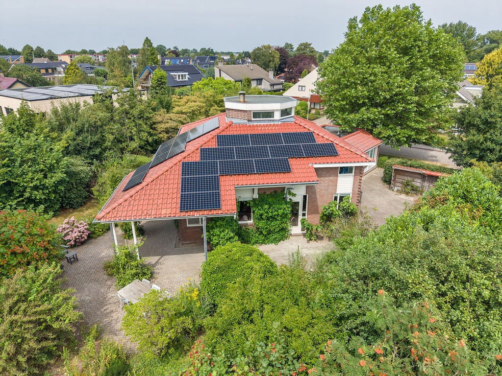 Vrijstaande woning te koop: Kruiswater 8, Sneek