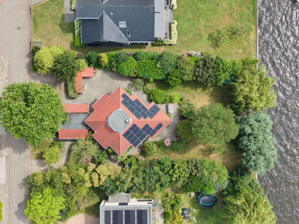 Vrijstaande woning te koop: Kruiswater 8, Sneek