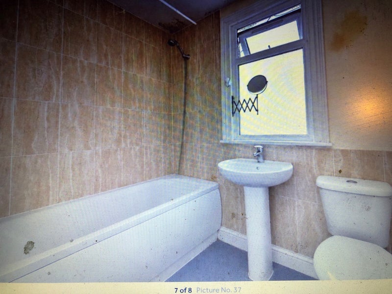 Room Keogh Road in Greater London