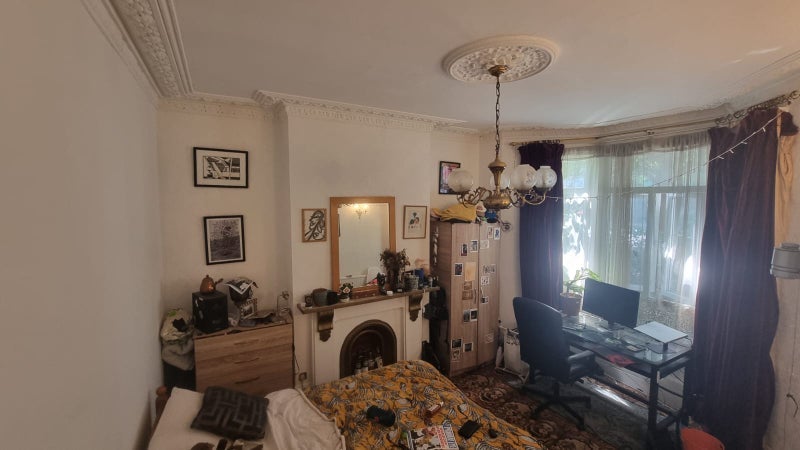 Room Drayton Park in Greater London