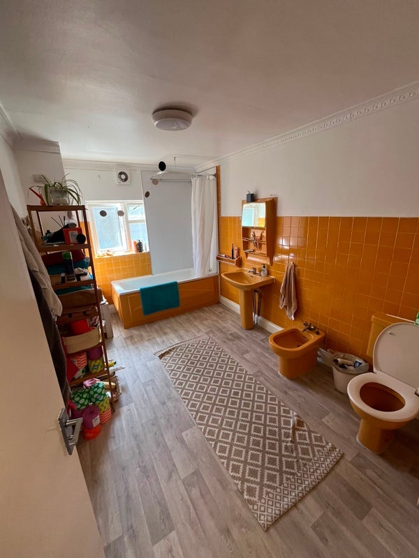 Room Drayton Park in Greater London