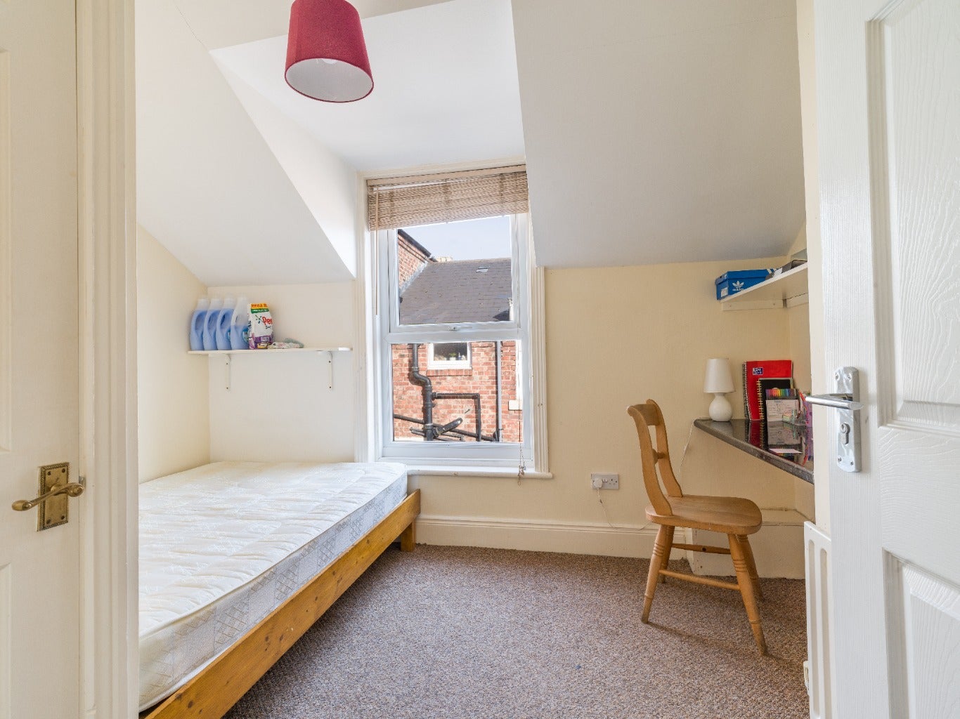 Flat St Georges Terrace in Newcastle upon Tyne