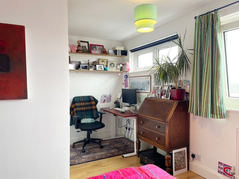Room Chatsworth Road in Greater London