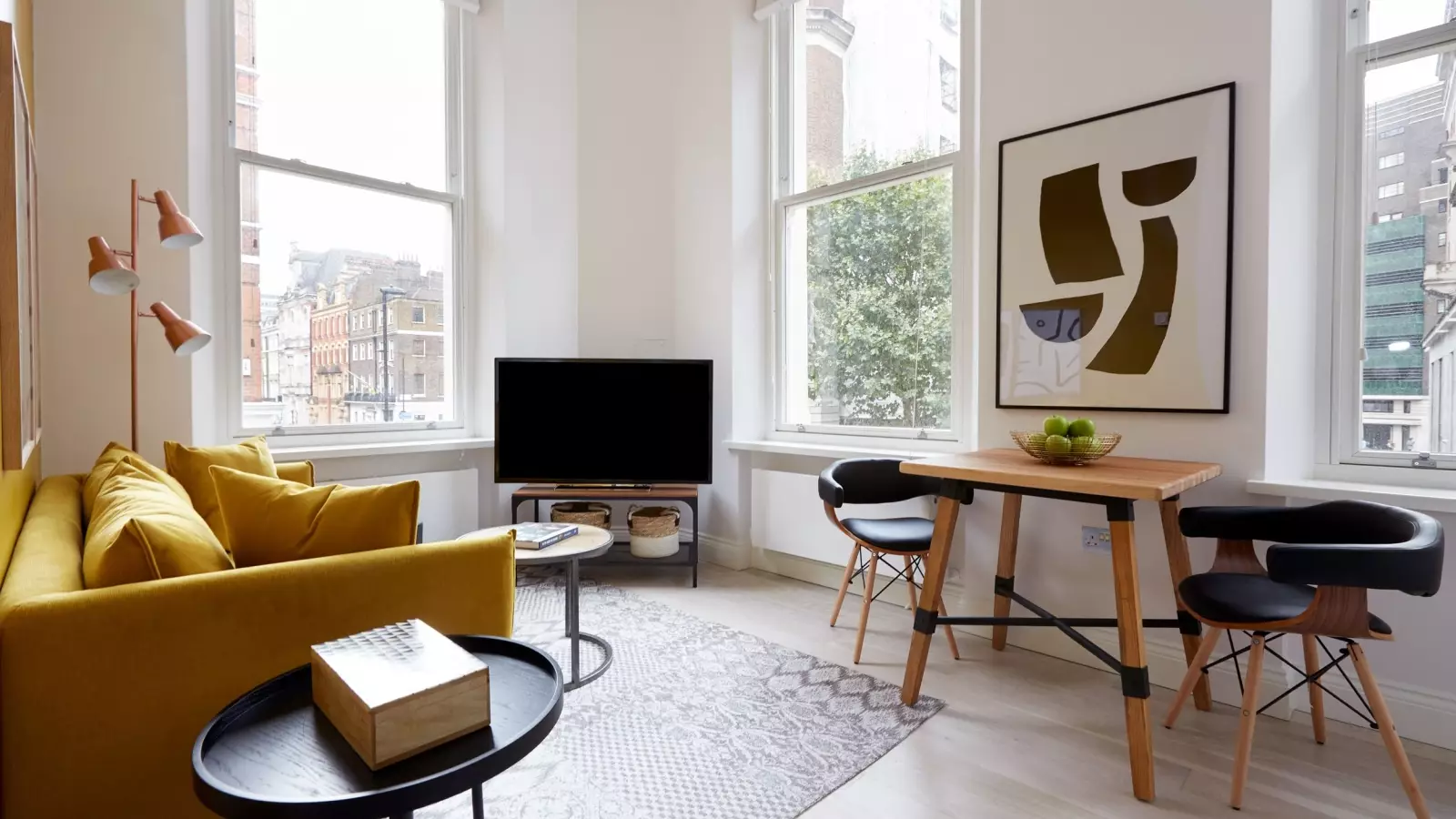 Flat Bury Place in Greater London