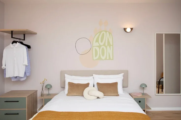 Flat Watling Street in City of London