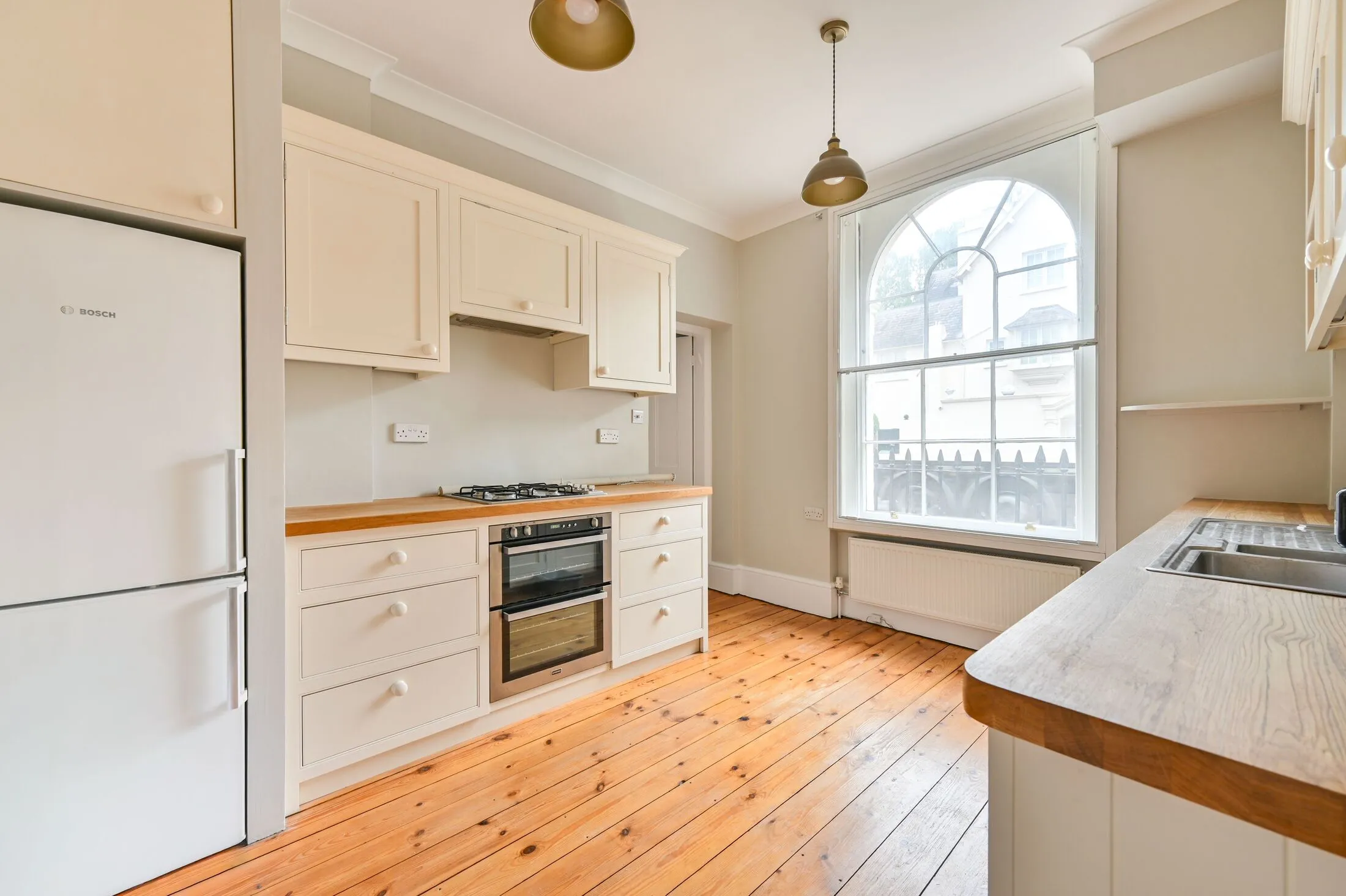 House Gloucester Gate Mews in Greater London
