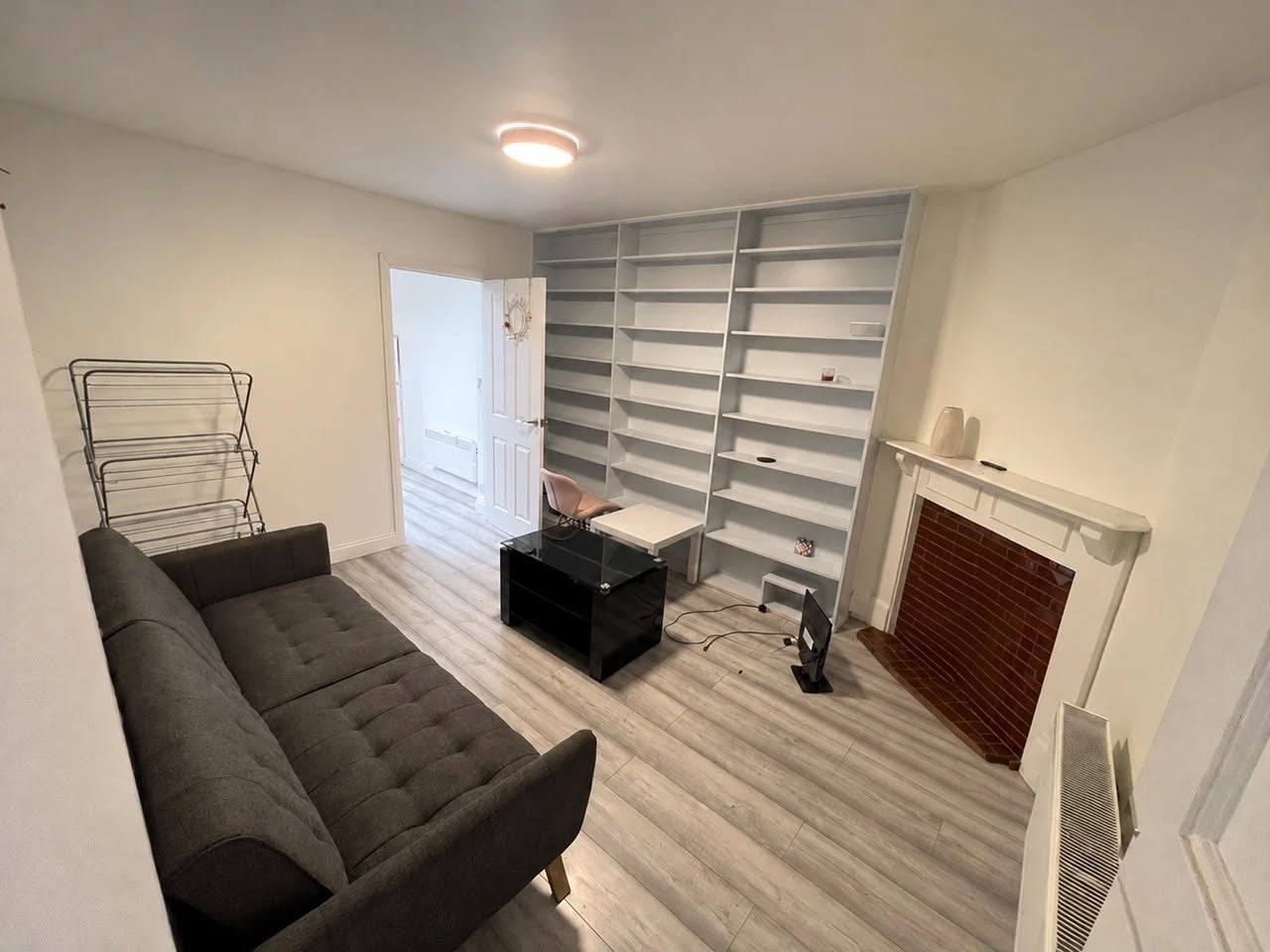 Room Alfred Road in Greater London