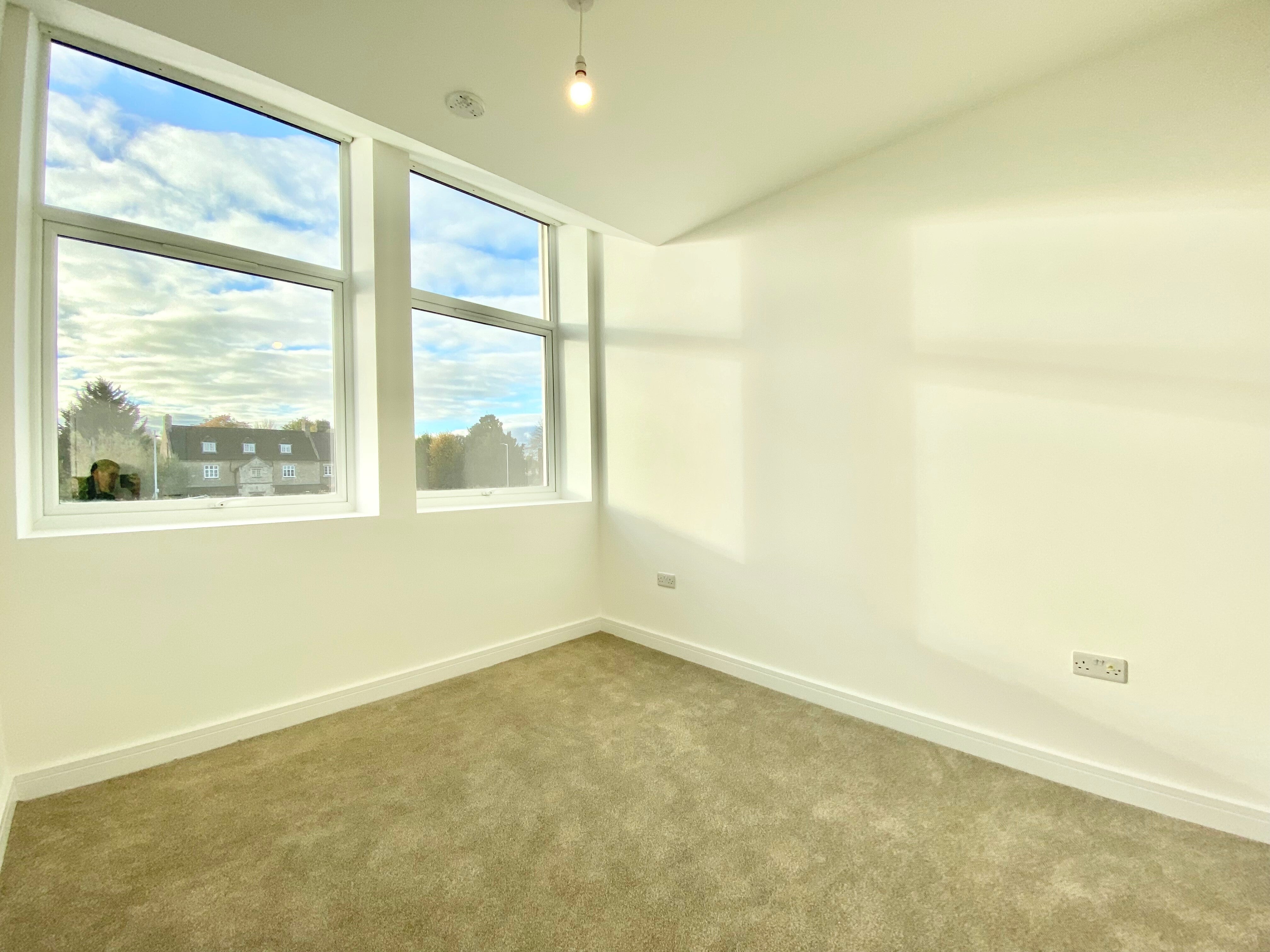 Flat Flamborough Close in Peterborough