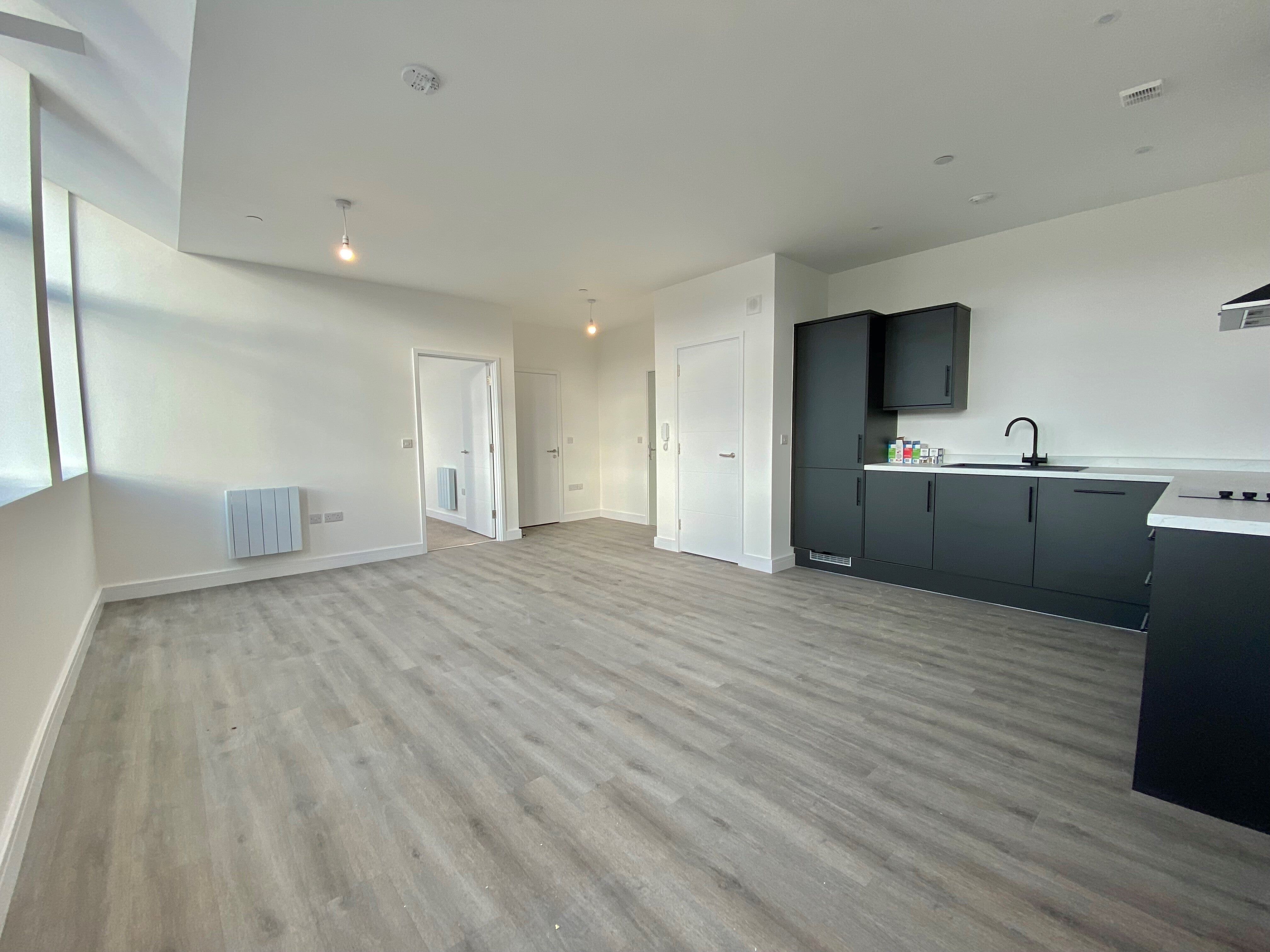 Flat Flamborough Close in Peterborough