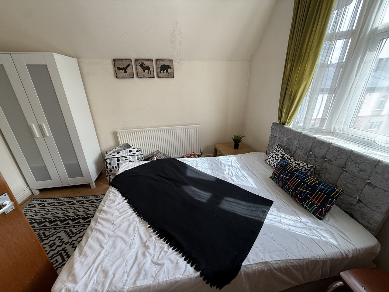 Flat Beckingham Road in Leicester