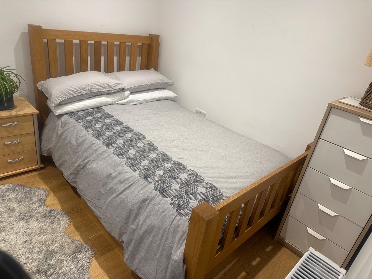 Room Elmer Road in Greater London