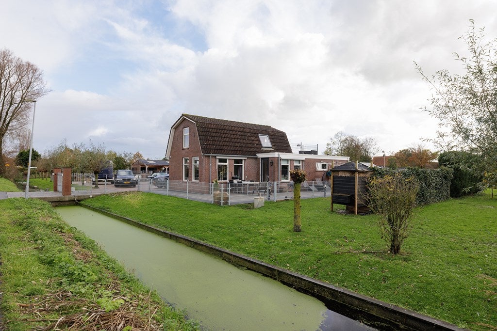 Opmeerderweg 7 in Opmeer