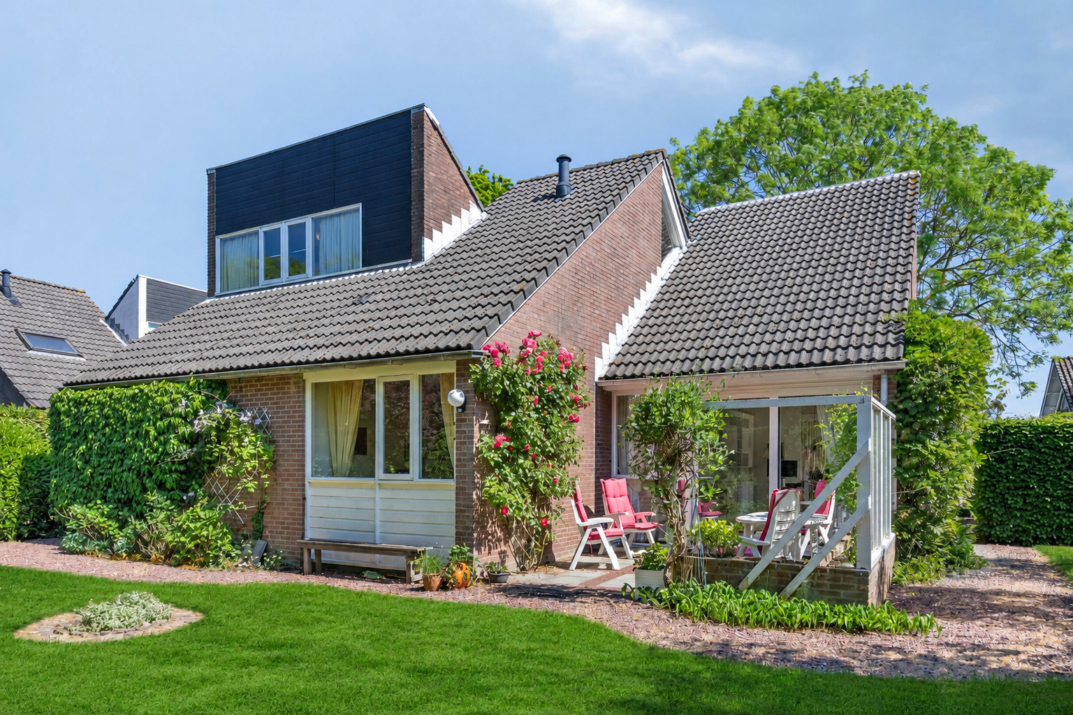 Huis dr. H.C.M. Ghijsenstraat 6 in Domburg