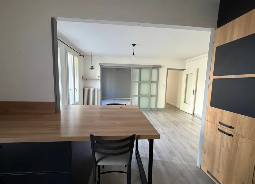 Flat Avenue de Locarno in Limoges