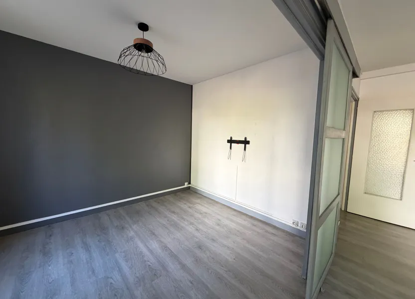 Flat Avenue de Locarno in Limoges