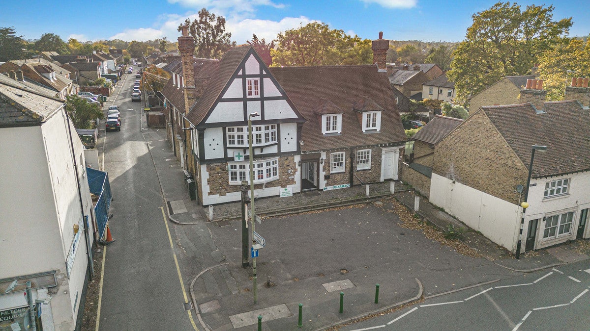 Flat Kent Road in Greater London