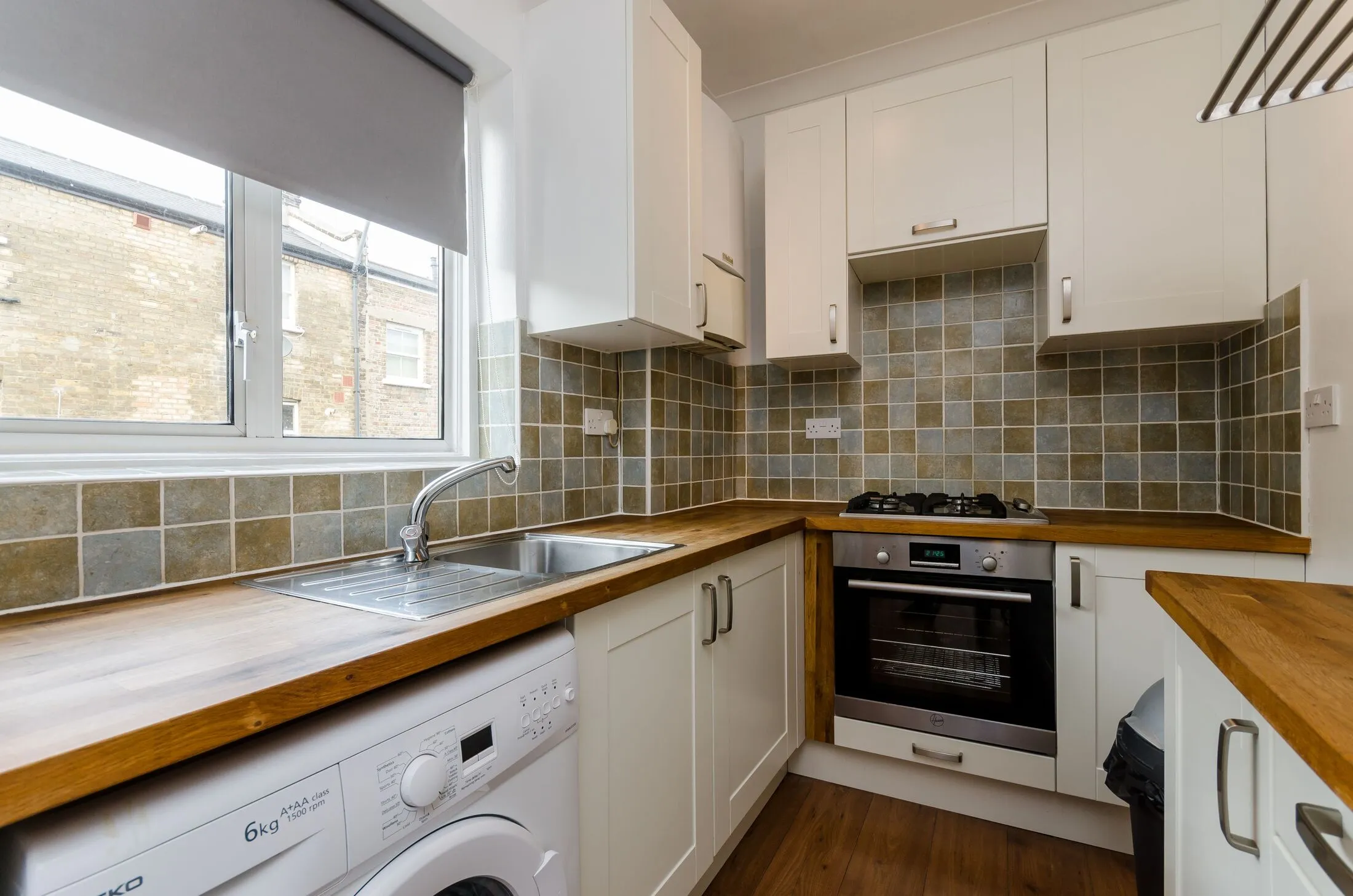 Flat Adelaide Grove in Greater London