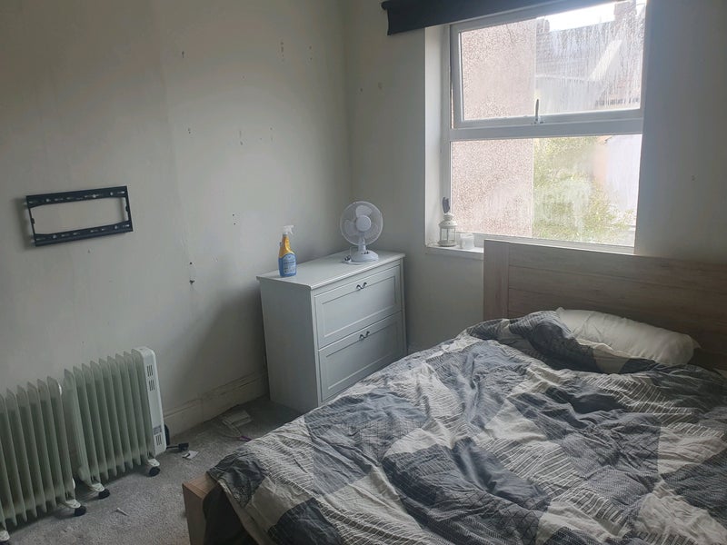 Room Eve Road in Bristol
