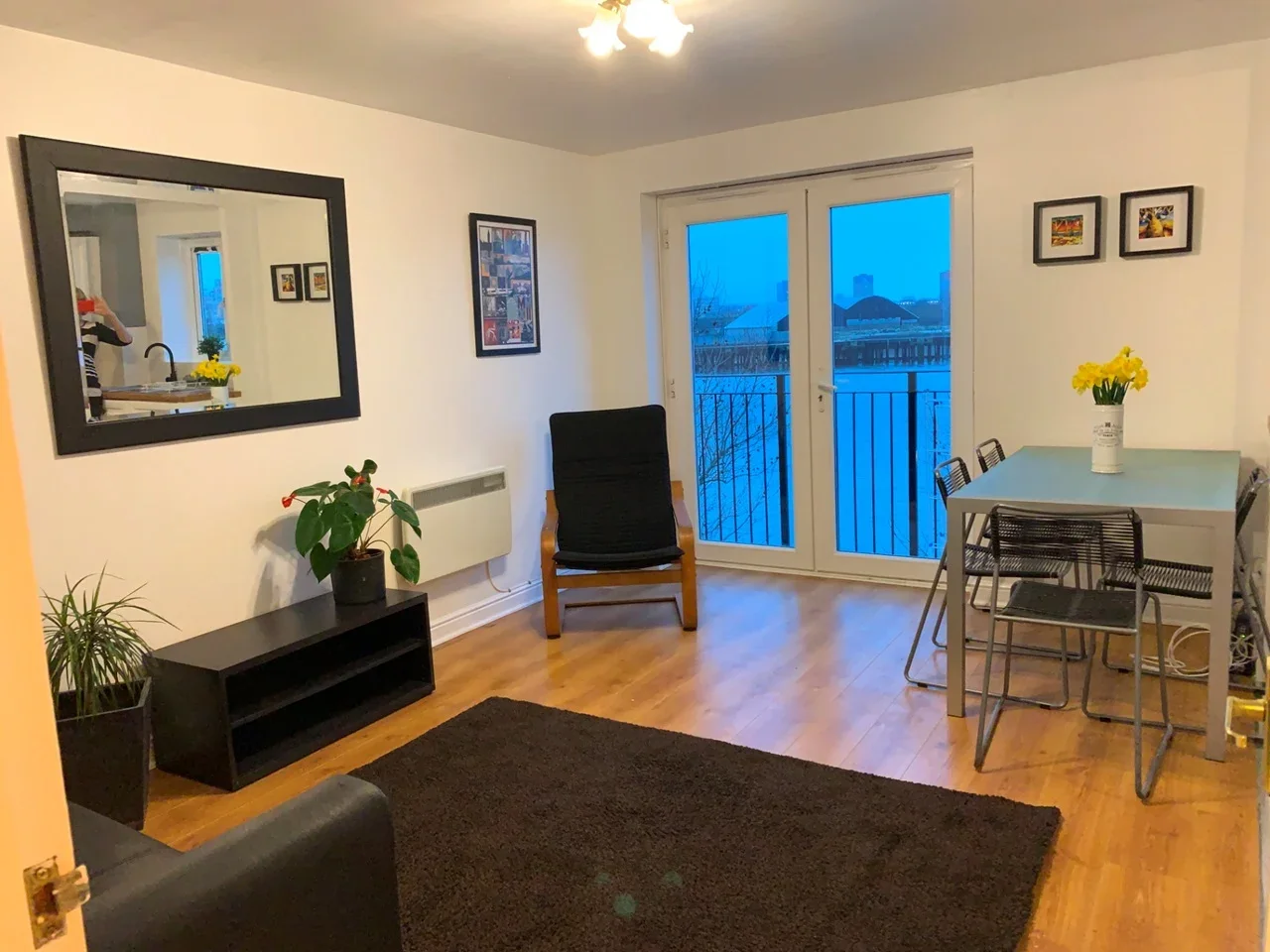 Flat Ferguson Close in Greater London