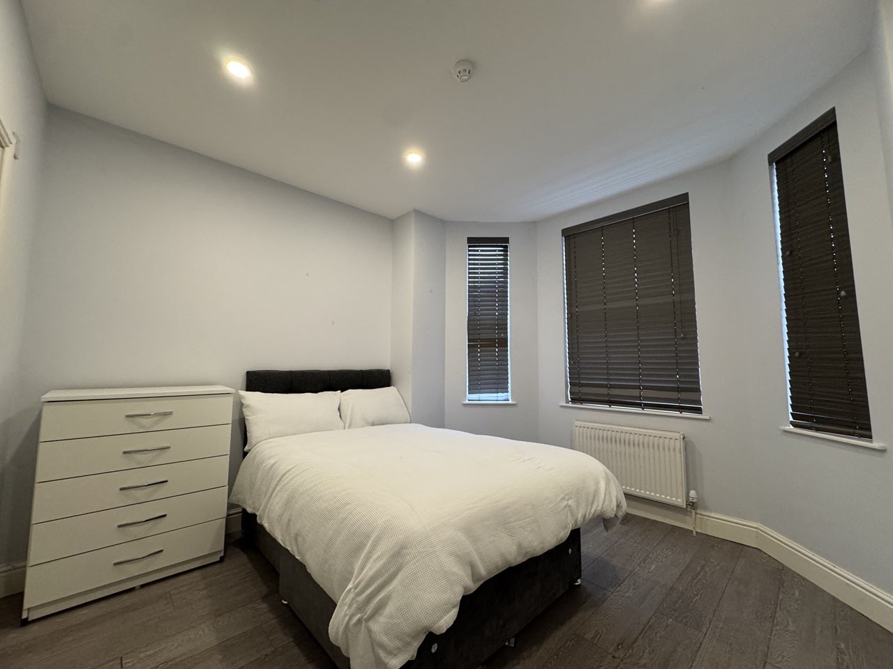 Room Brighton Road in Greater London