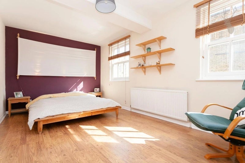 Room Roman Road in Greater London