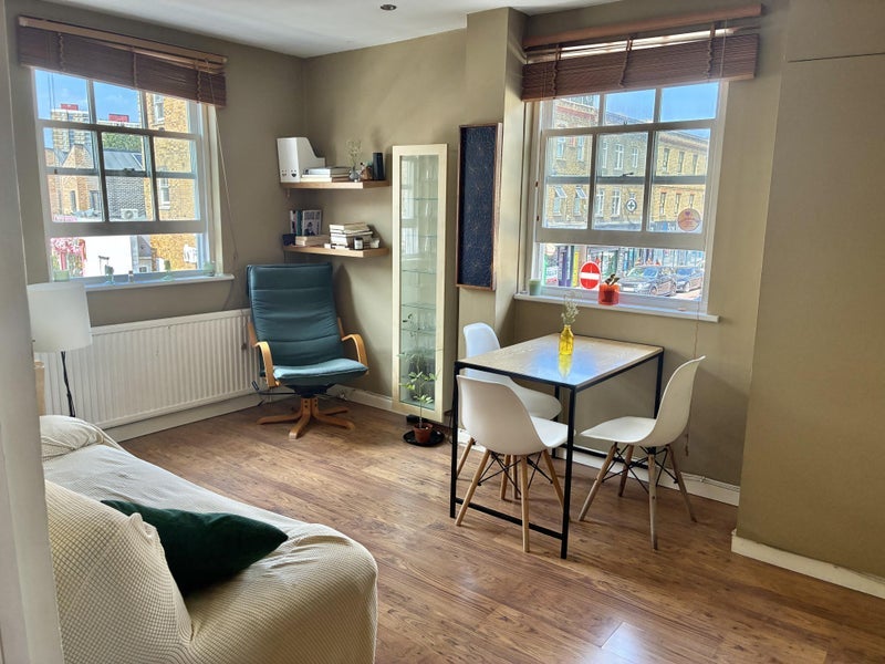 Room Roman Road in Greater London