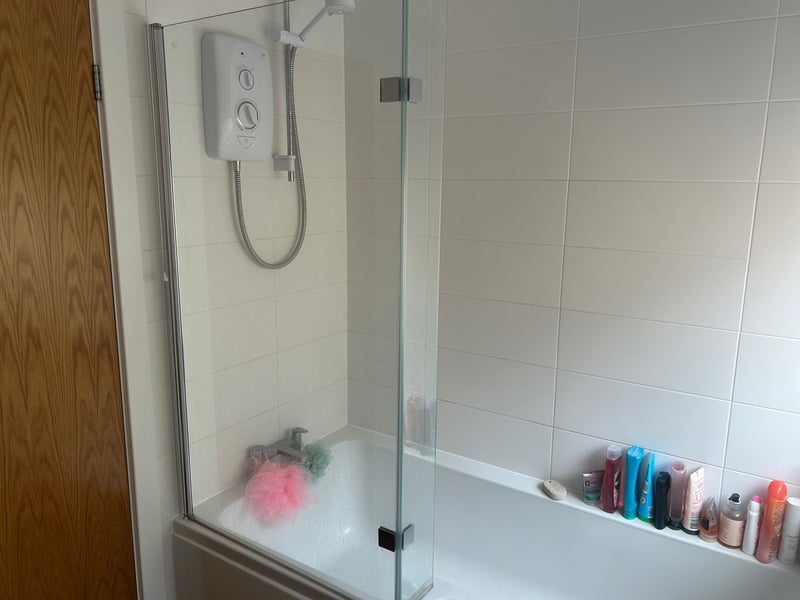 Room Albert Road in Poole