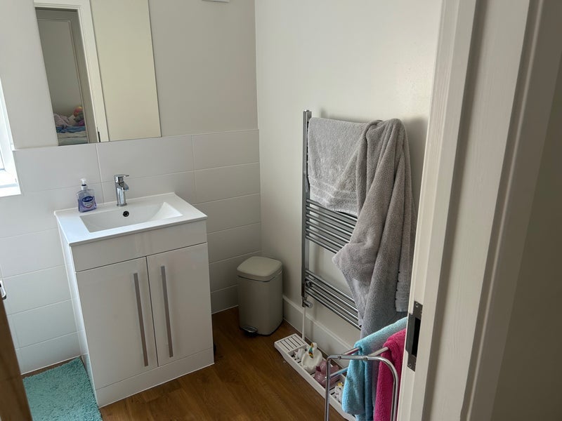 Room Albert Road in Poole