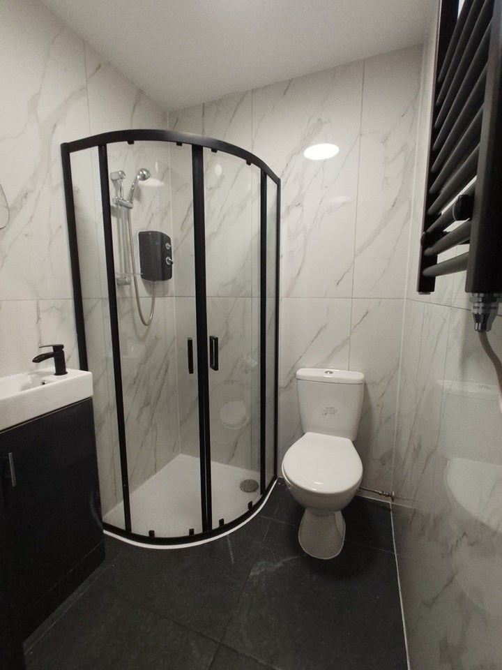 Room Sangley Road in Greater London