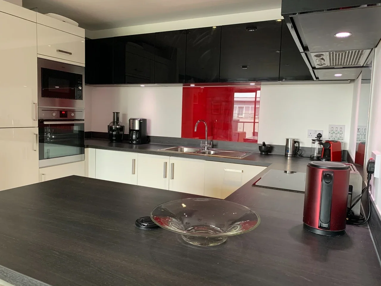 Room Epstein Square in Greater London