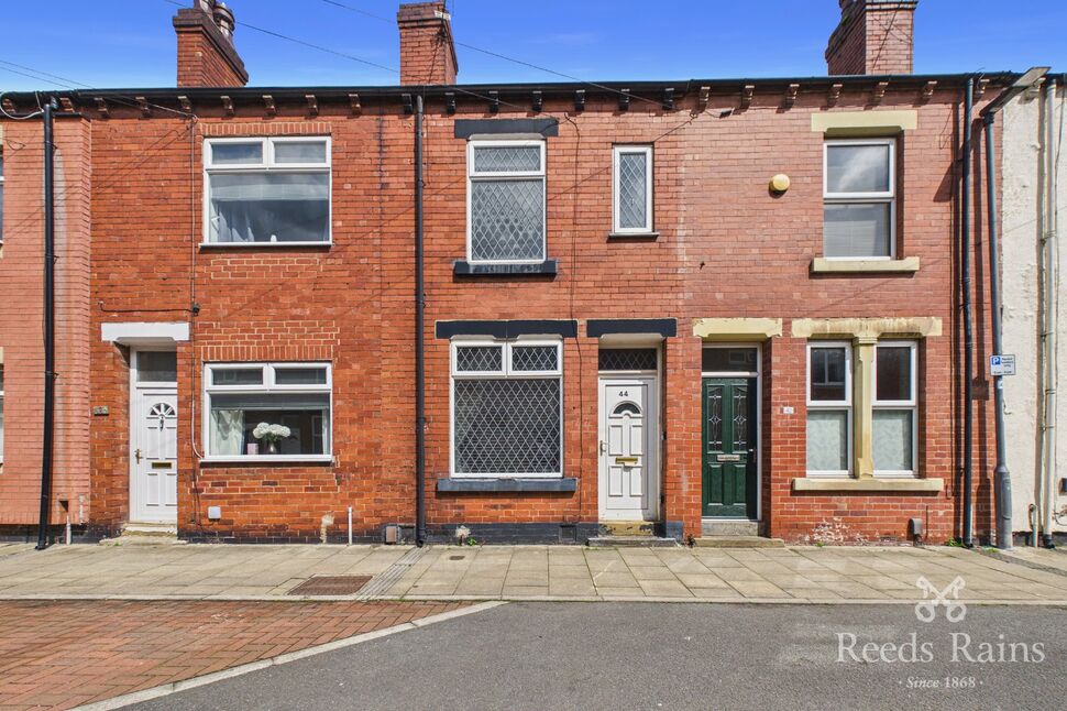 House Rhodes Street in Wakefield