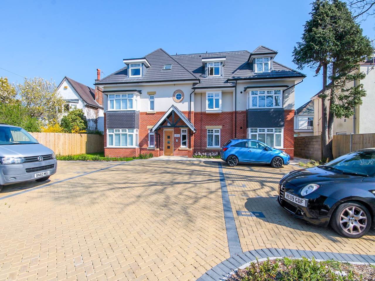 Flat Ascham Road in Bournemouth