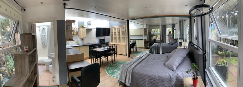 Flat Grasdene Road in Greater London